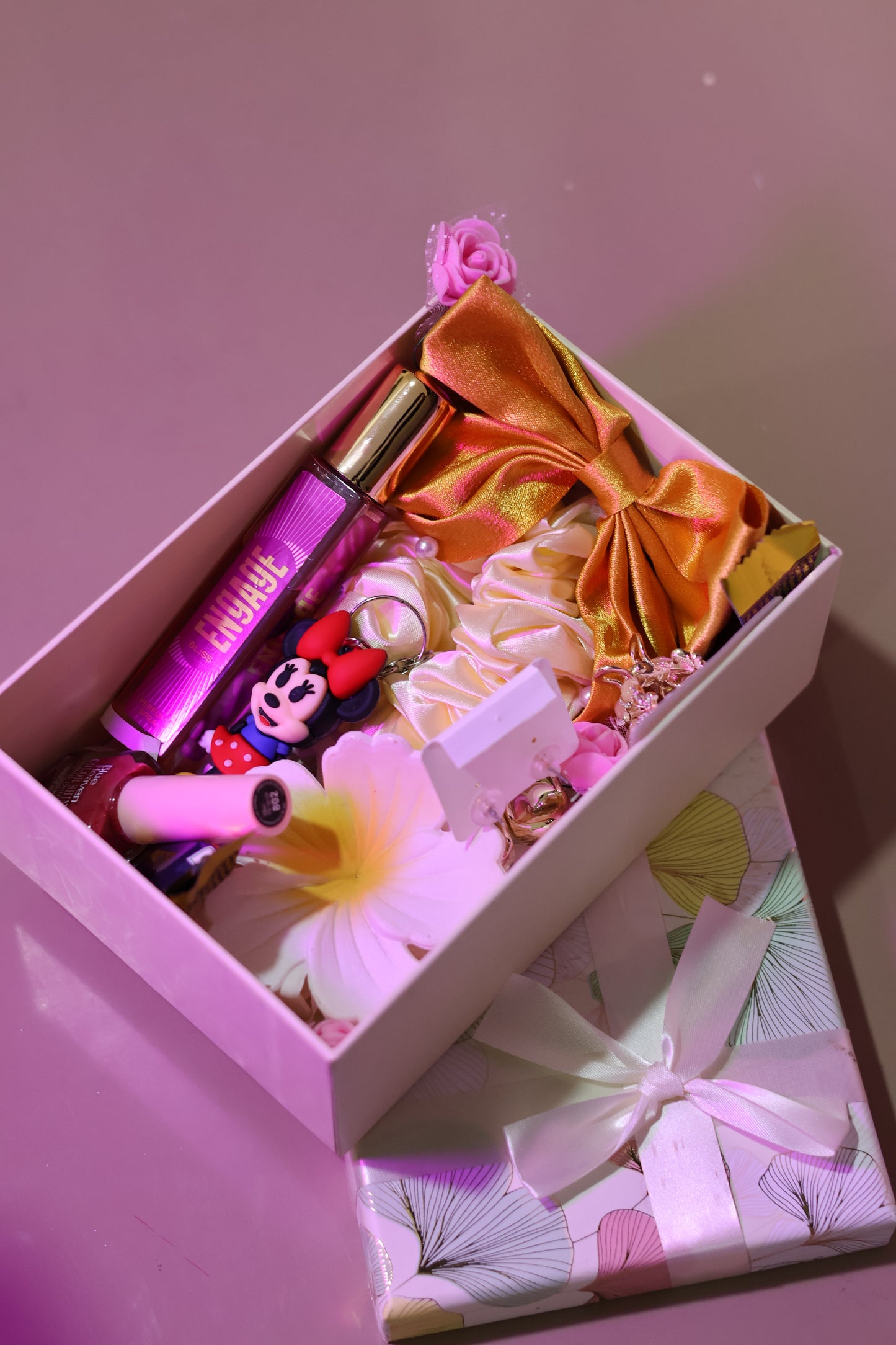 Golden Hamper for gifting